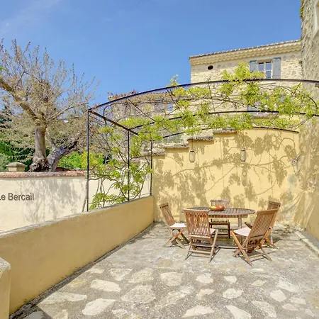 Le Bercail De Montmirail Apartment Sarrians Exterior photo